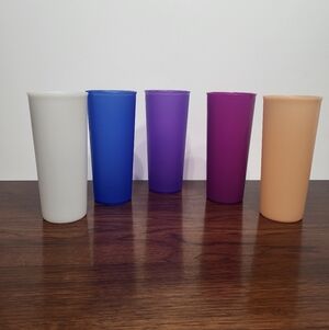 Tupperware Vintage #107 Colored 16 Ounce Plastic Stacking Drinking Cups Set Of 5